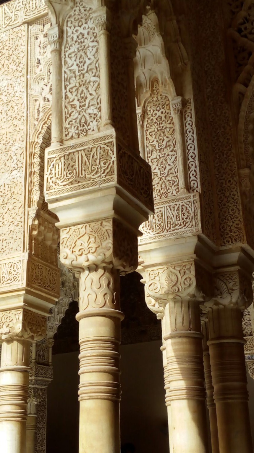Guided visits tours Granada Alhambra Andalucía cultural services cathedral Albaycín Albaicín Reyes Católicos